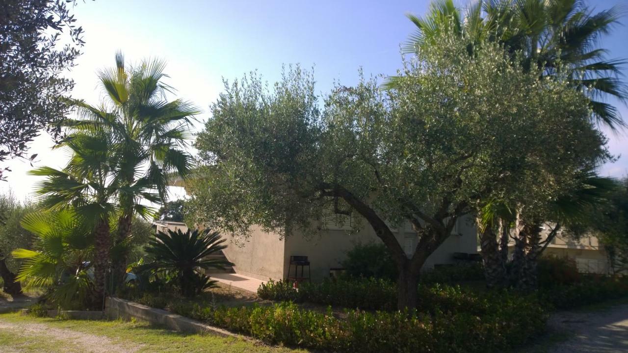 Villa La Scogliera Del Capo Santa María Exterior foto
