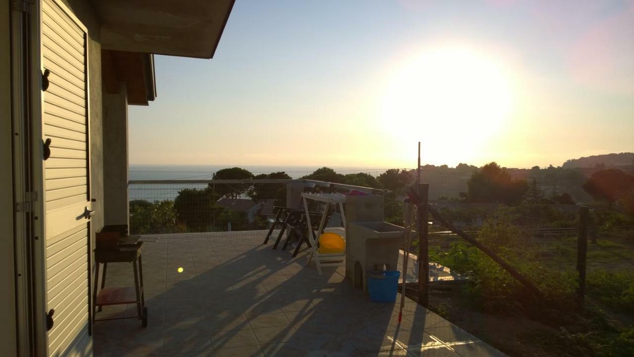 Villa La Scogliera Del Capo Santa María Exterior foto